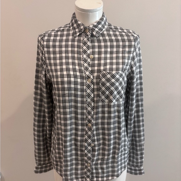 Universal Thread Black and White Plaid Button Down Shirt - Picture 1 of 6
